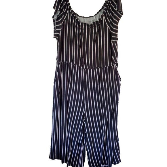 Torrid Women Super Soft Culotte Jumpsuit Size 5 Wide Leg Off The Shoulder Stripe - Picture 1 of 16